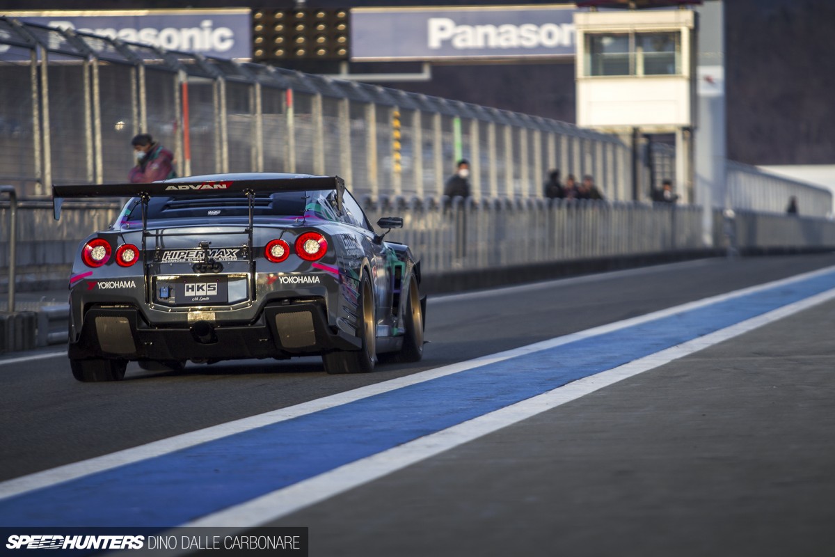HKS-GTR-1000-33