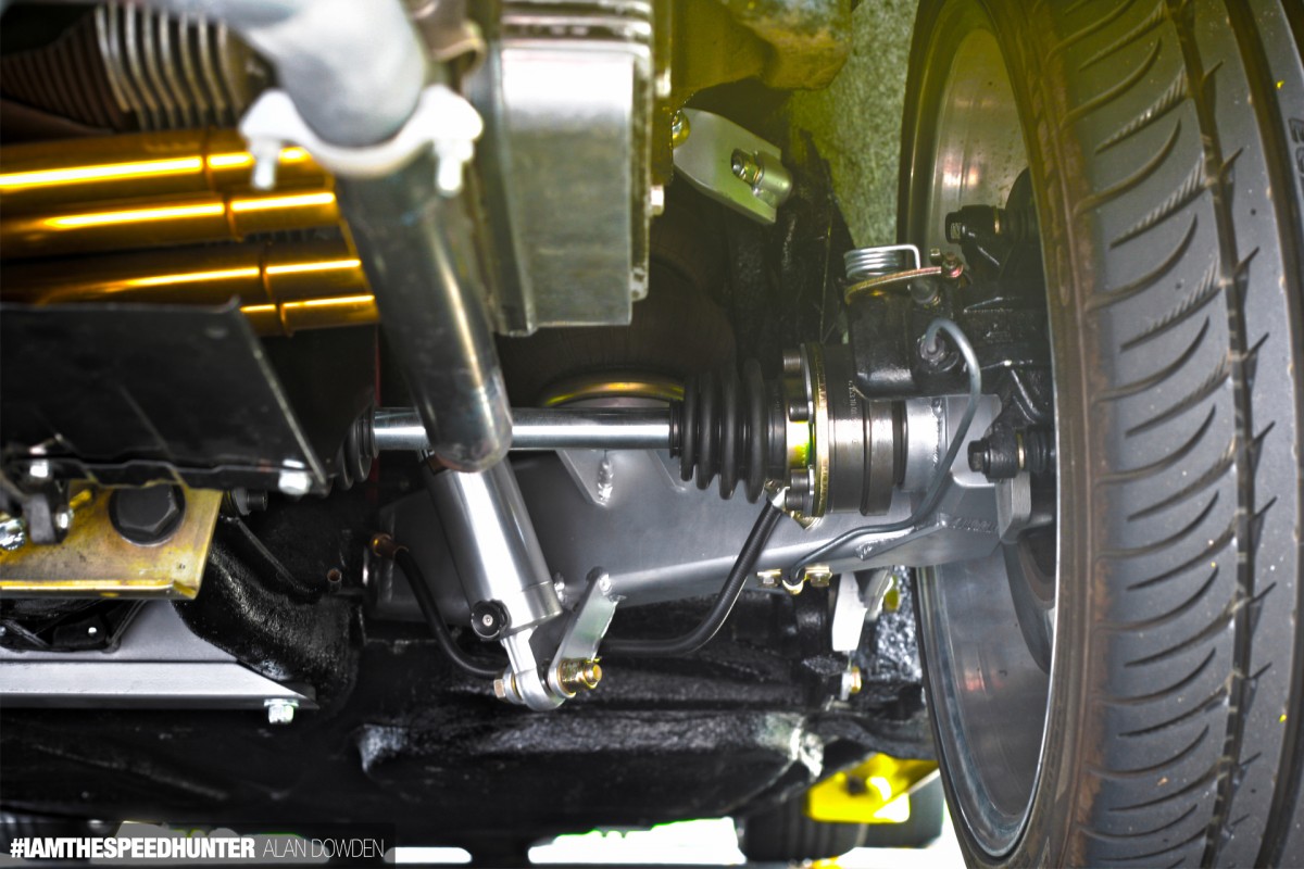 REAR SUSPENSION