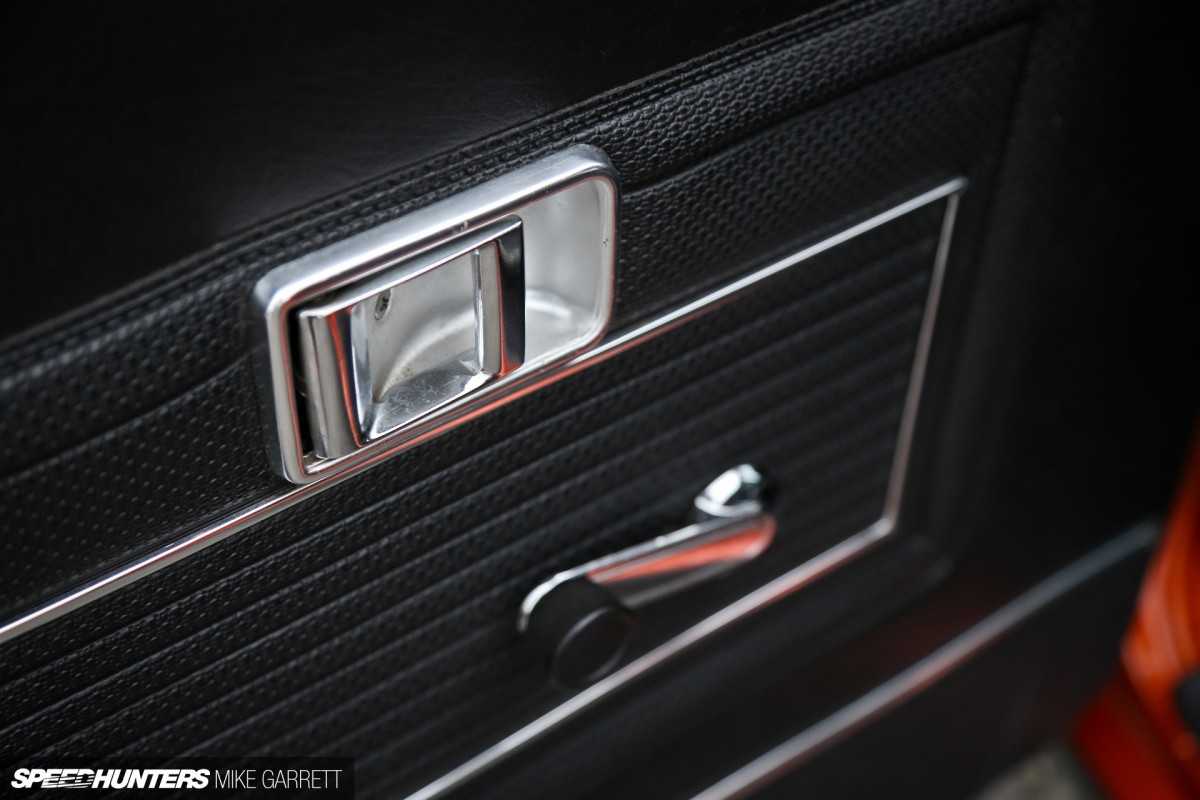 V8-Crown-Wagon-8 copy