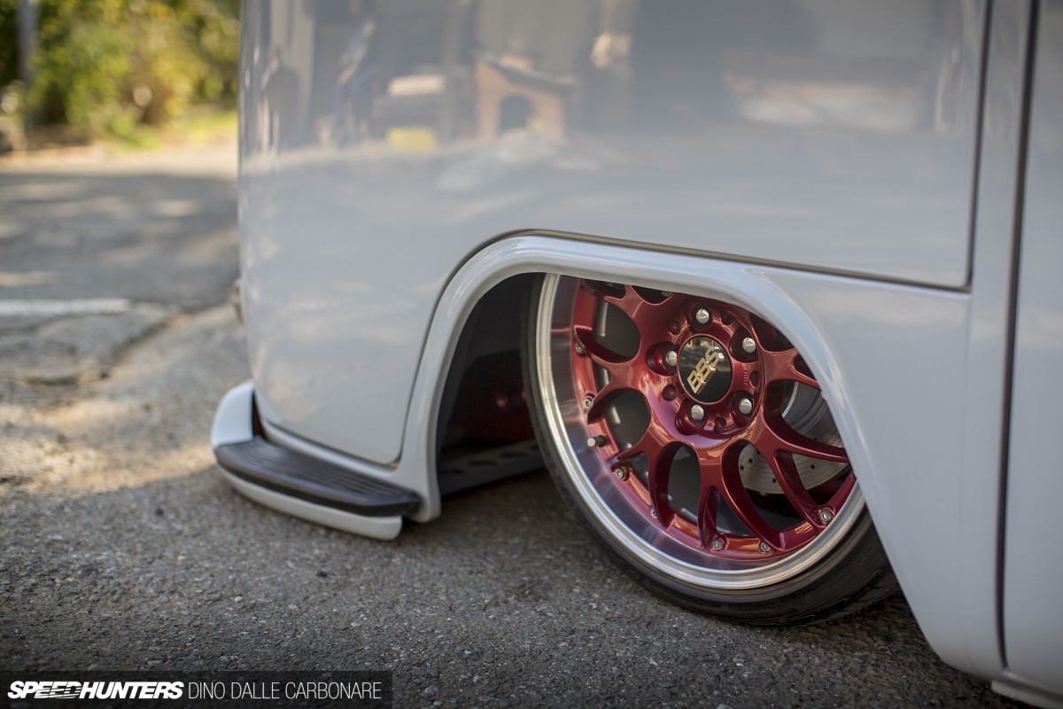 SilverRest-VW-Bus-12