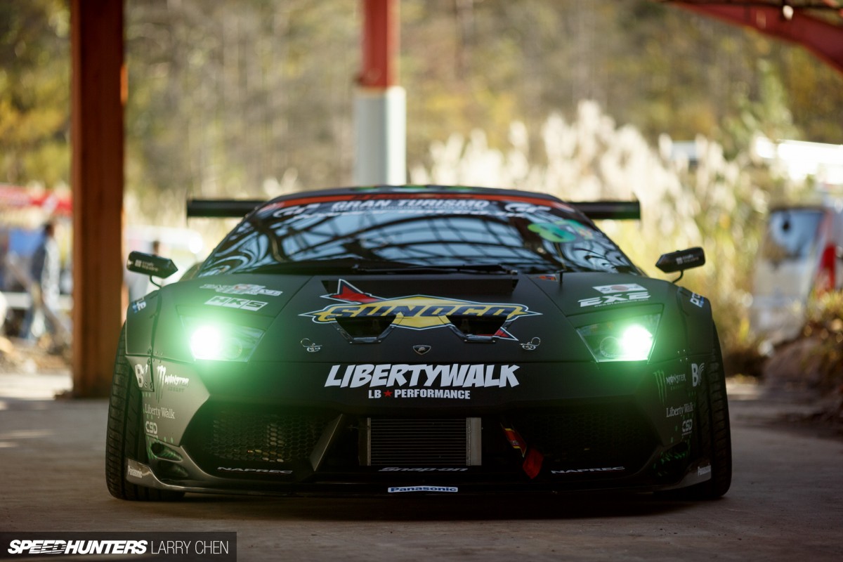 lamborghini drifting crash