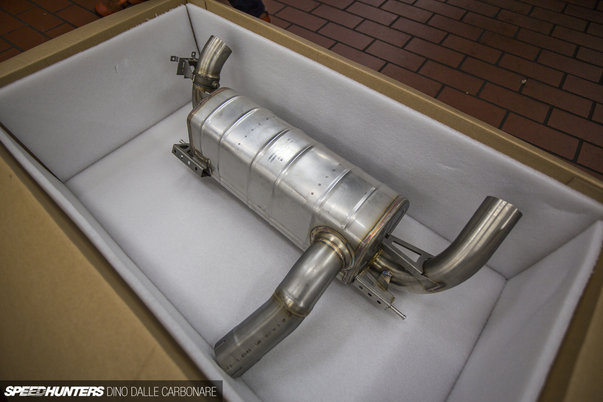 Akrapovic-project-droptop-05