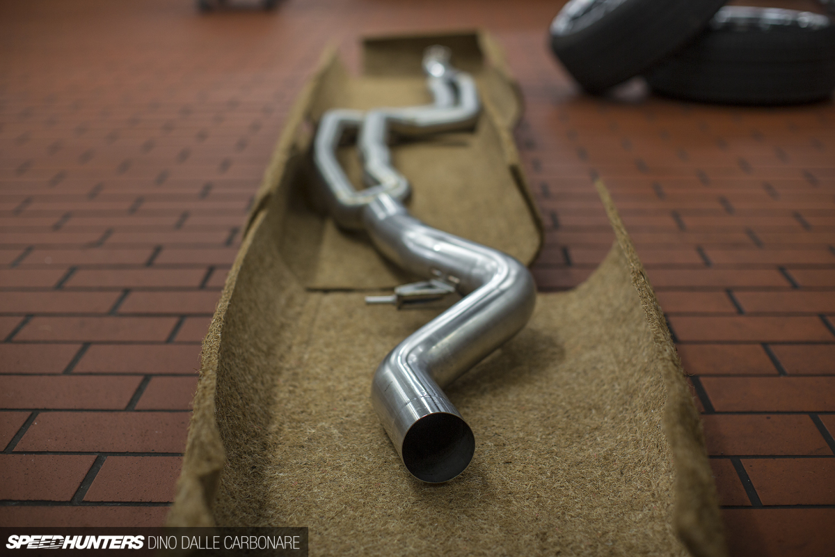 Akrapovic-project-droptop-11