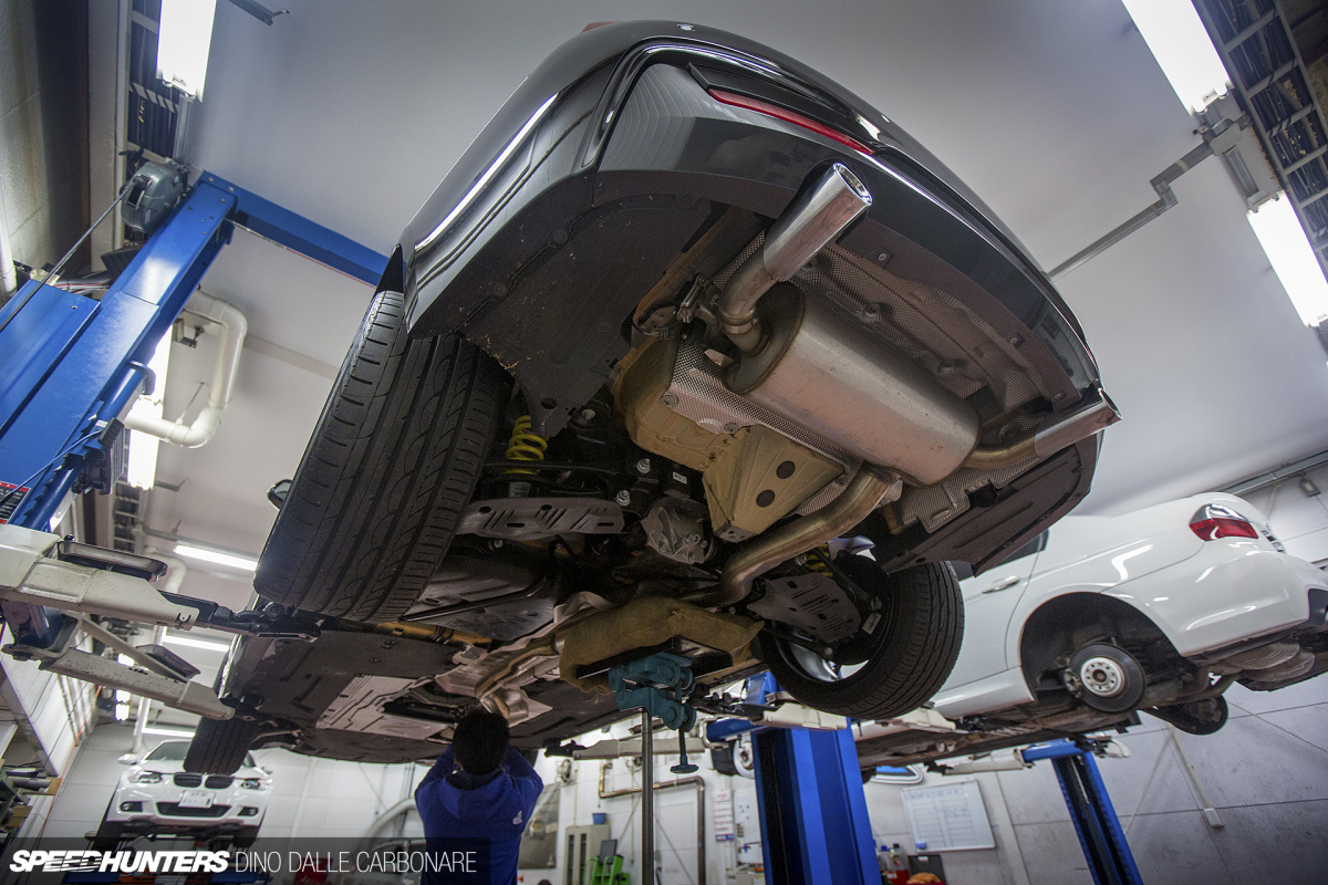 Akrapovic-project-droptop-17