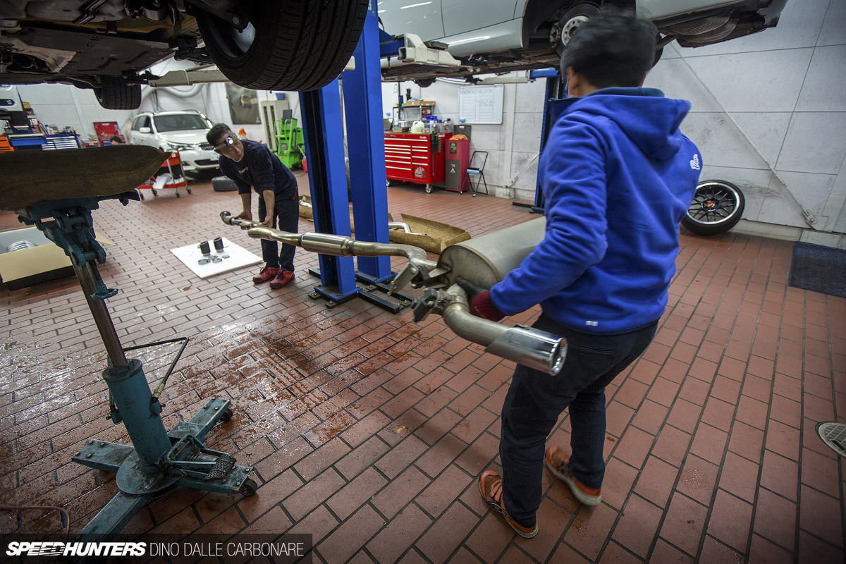 Akrapovic-project-droptop-19
