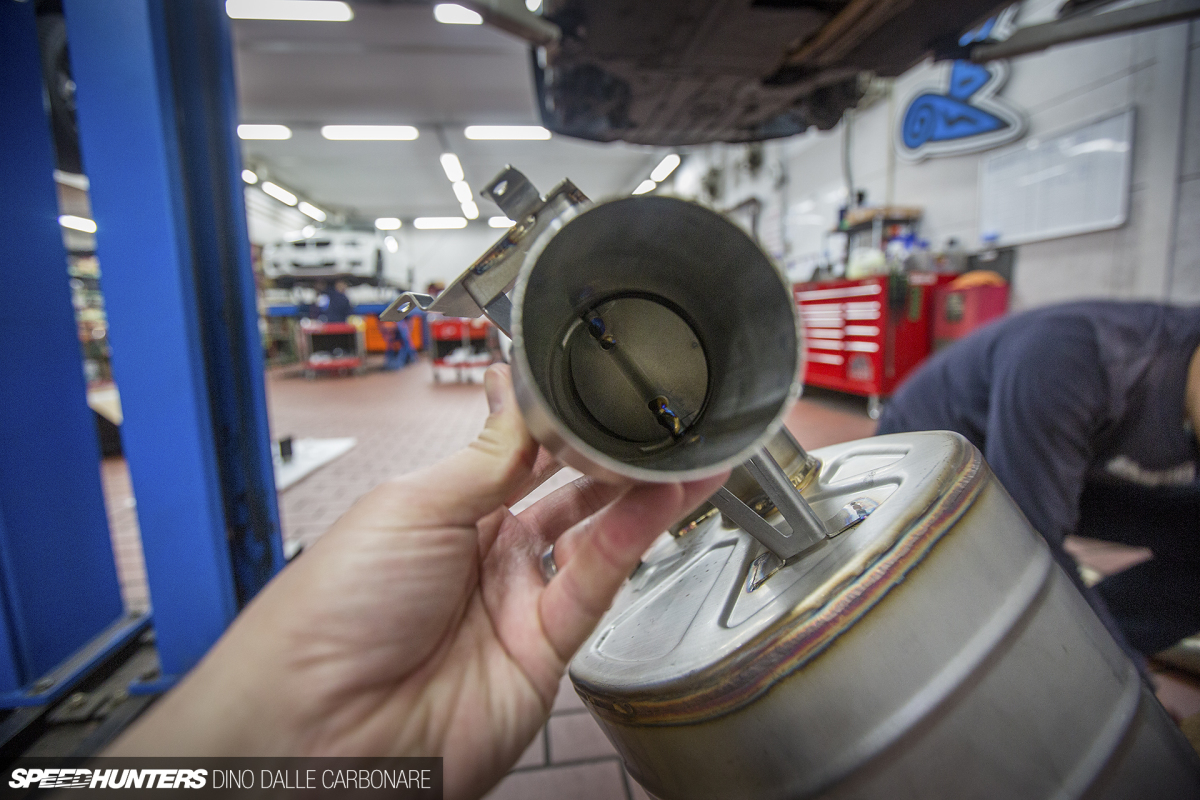 Akrapovic-project-droptop-22