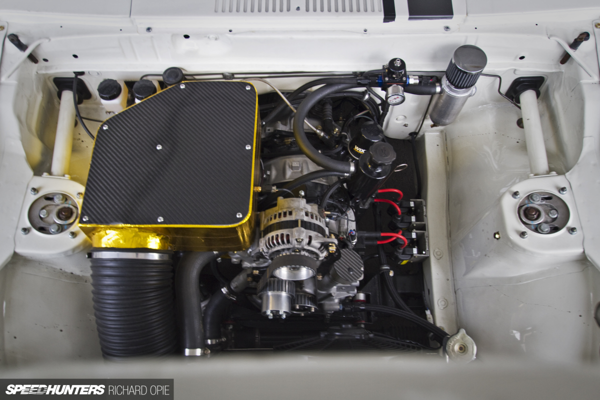 Mazda_RX7_SA22C_13B_Barrett (4)