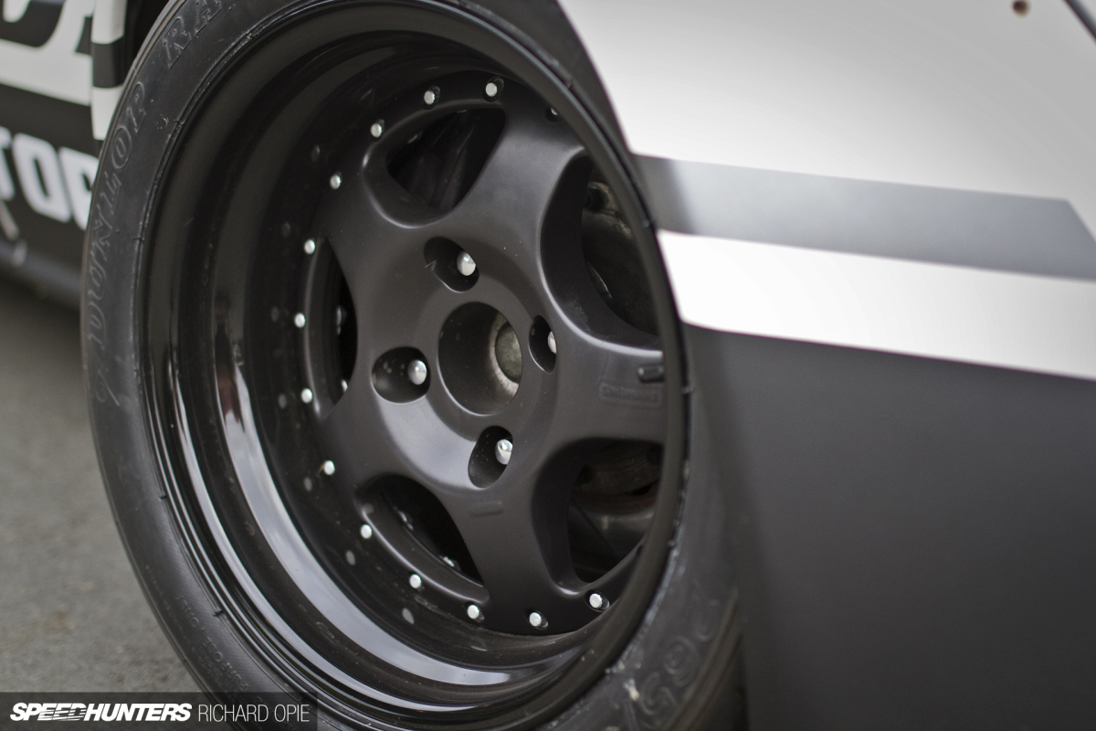 Mazda_RX7_SA22C_13B_Barrett (8)