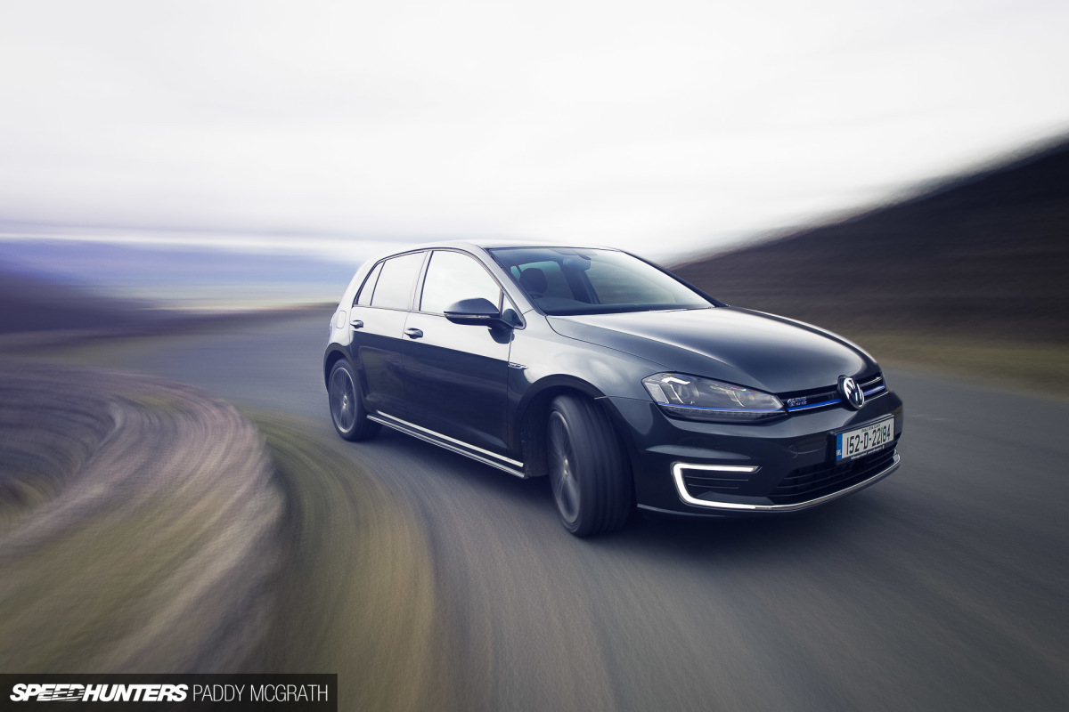 CarsOfFeb2016-Volkswagen-GTE-by-Paddy-McGrath-19
