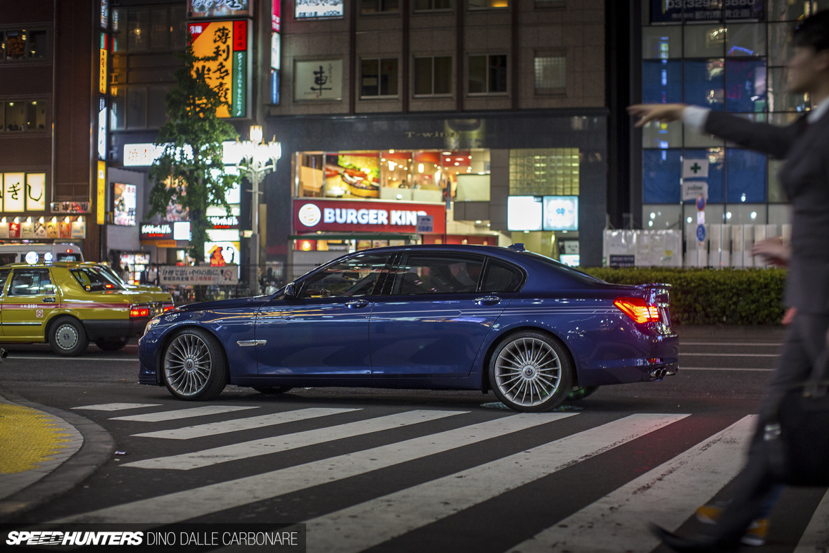 Random Snap: An Alpina B7 Bi-Turbo In Shinjuku