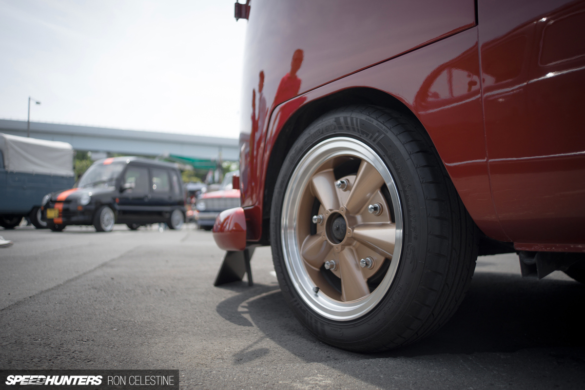VW_Bus_Image-5