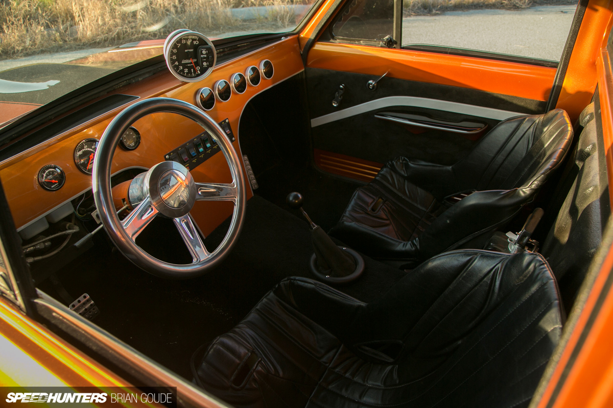 sh_Ray-Datsun-interior-5