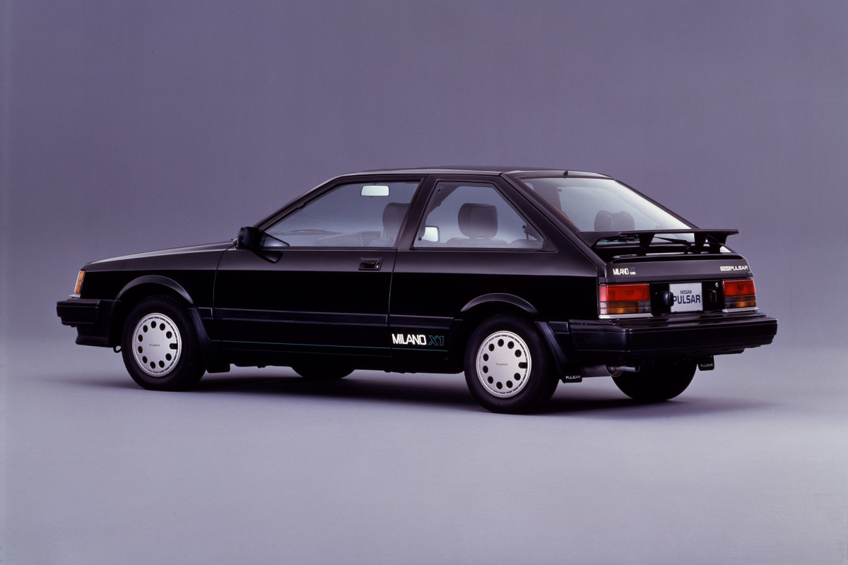 90s nissan hatchback