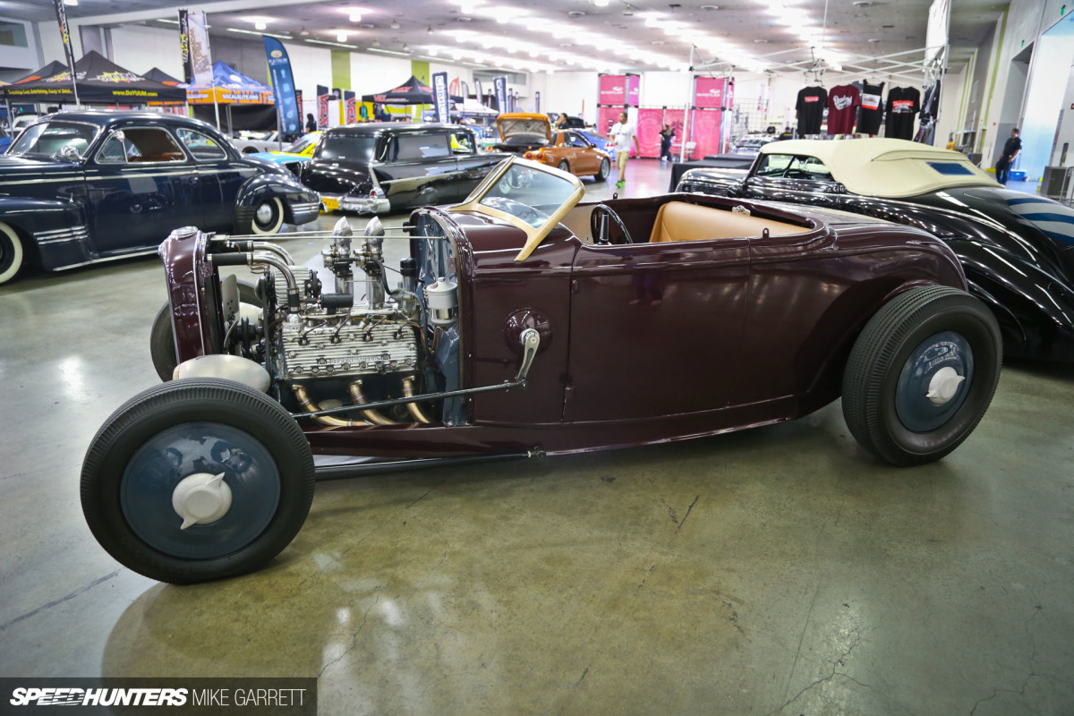 http://speedhunters-wp-production.s3.amazonaws.com/wp-content/uploads/2016/07/27113329/Deuce-Roadster-06-1200x800.jpg