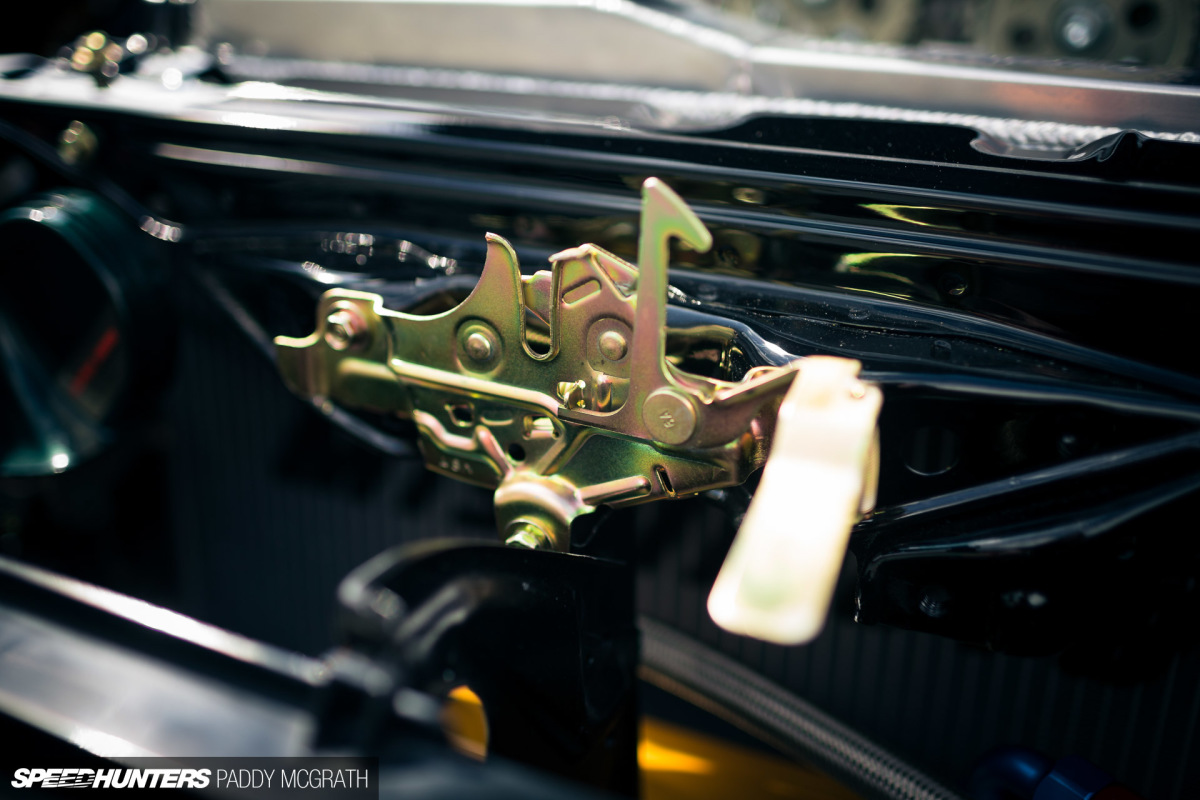 2016 AE86 Noir Limité 16V par Paddy McGrath-7