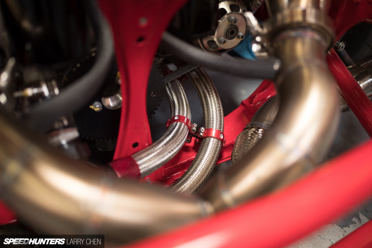 Larry_Chen_Speedhunters_gumout_toyota_ferrari_gt4586-32