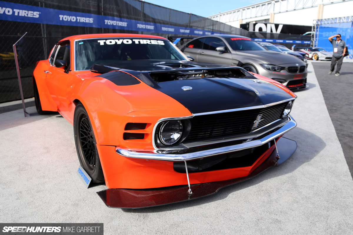 ford mustang gt r