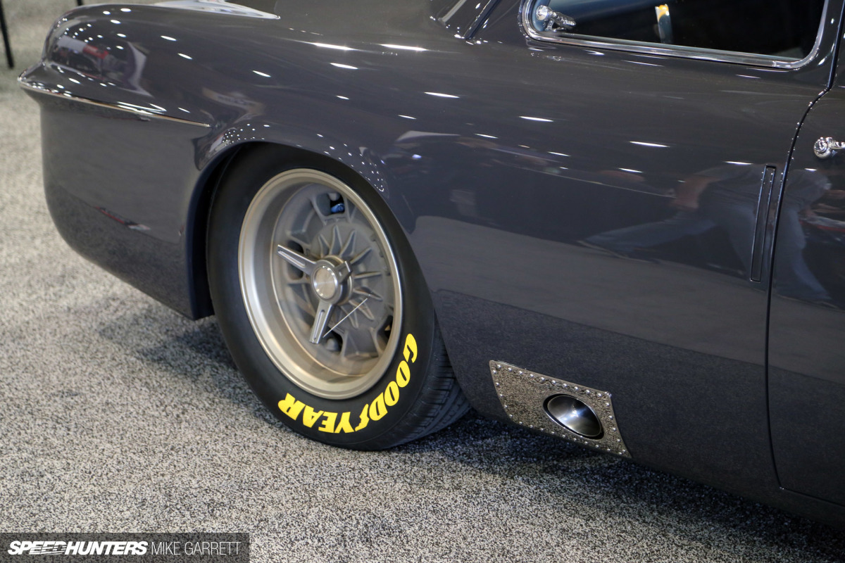 SEMA-Shoebox-Ford-05