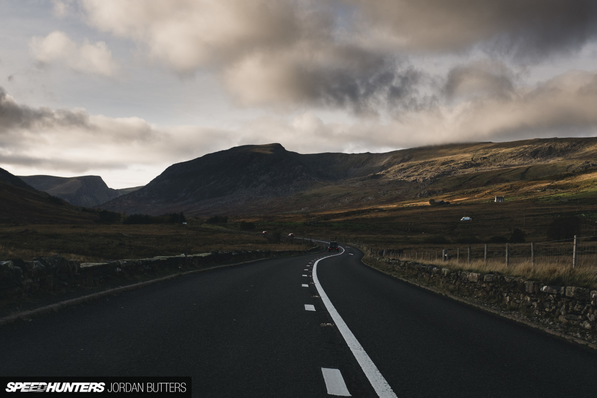 drivingroads-jordanbutters-speedhunters-40
