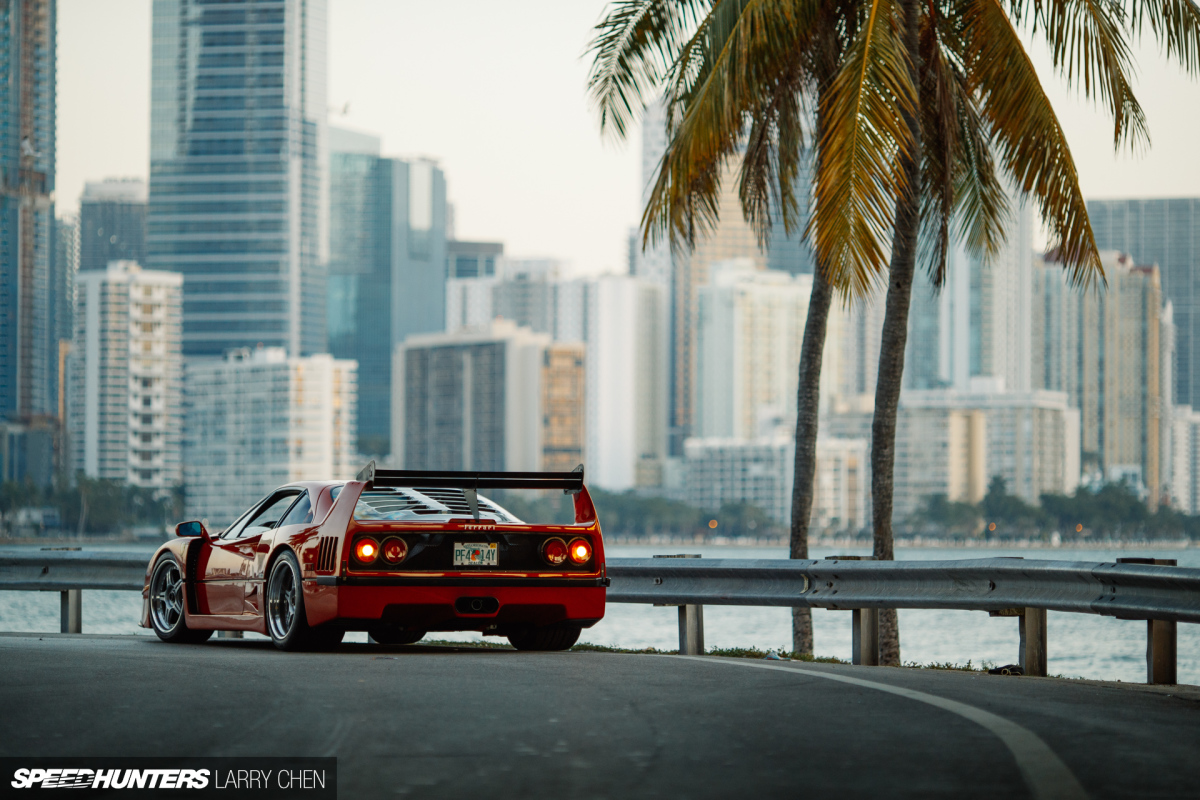 A Ferrari F40, Miami Style