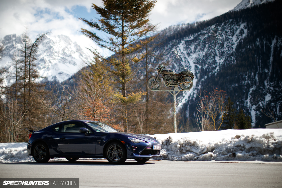 Larry_Chen_Speedhunters_Geneva_show_2017_toyota86_drive_55