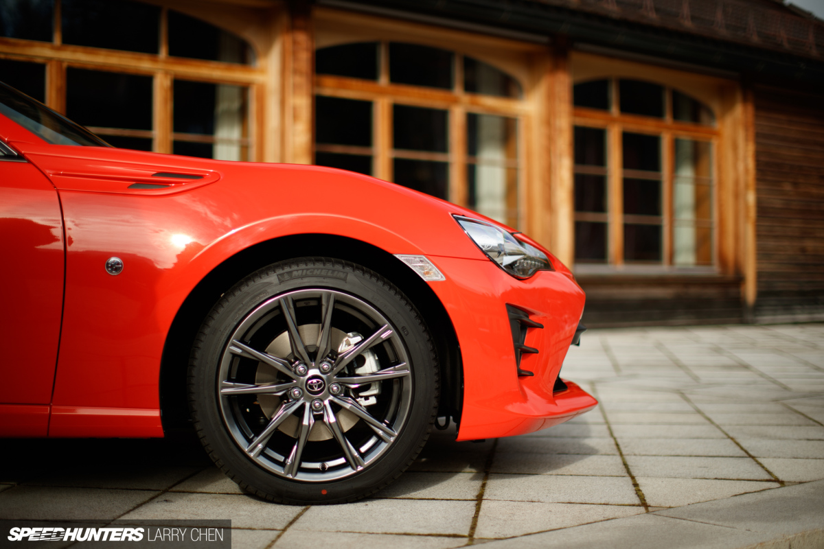 Larry_Chen_Speedhunters_Geneva_show_2017_toyota86_drive_68