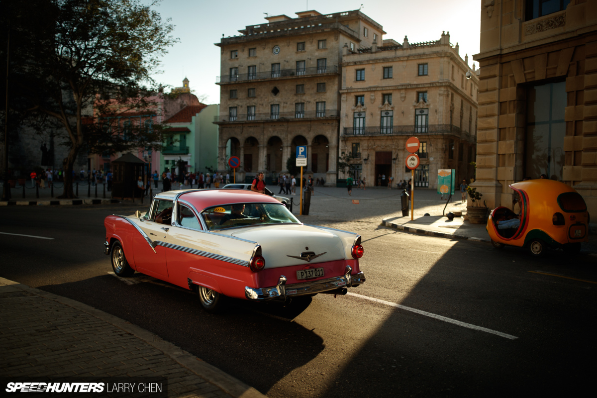 Larry_Chen_Speedhunters_havana_cuba_car_spotting_03