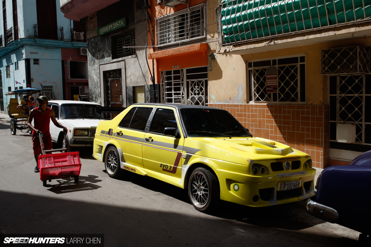 Larry_Chen_Speedhunters_havana_cuba_car_spotting_37