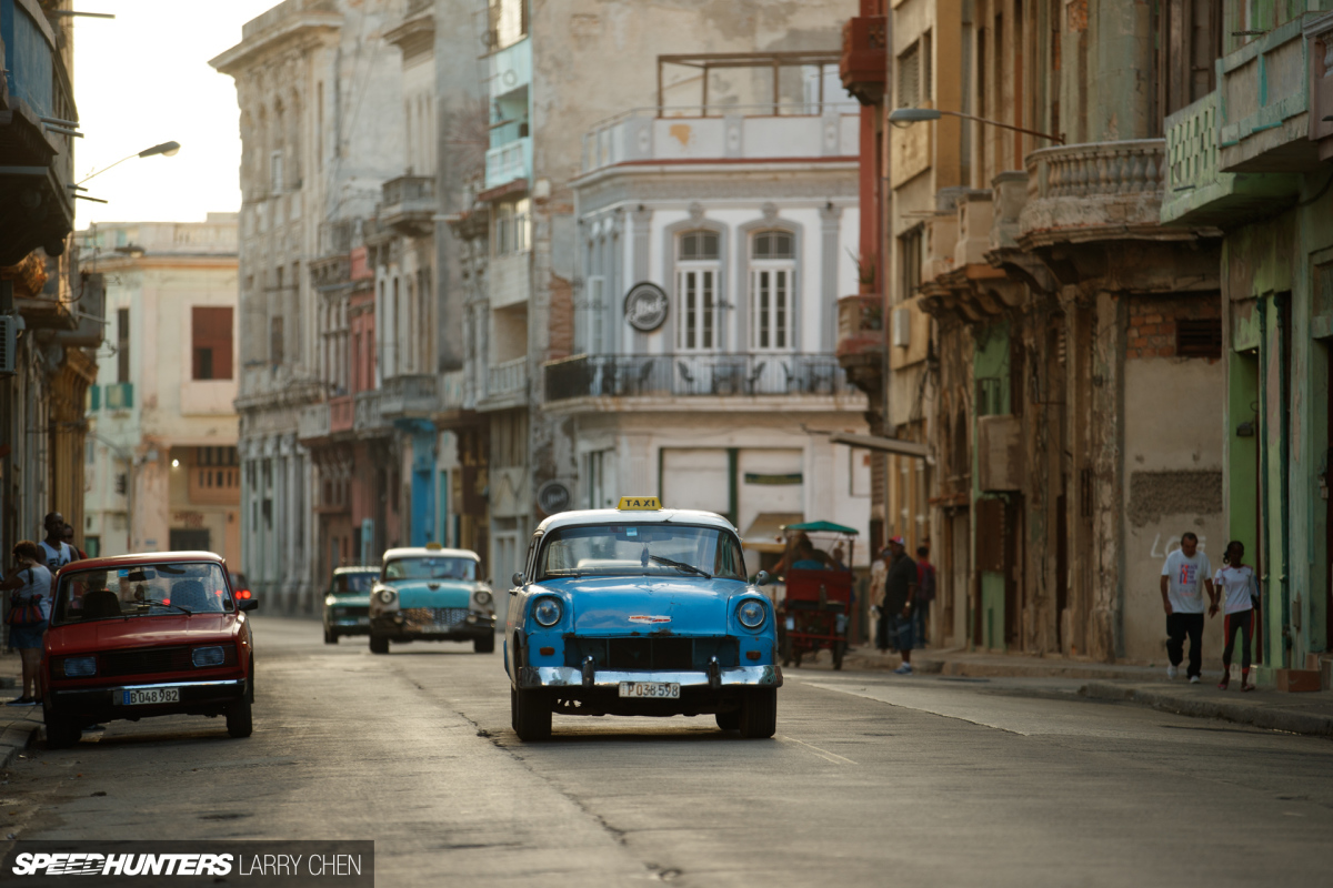 Larry_Chen_Speedhunters_havana_cuba_car_spotting_40