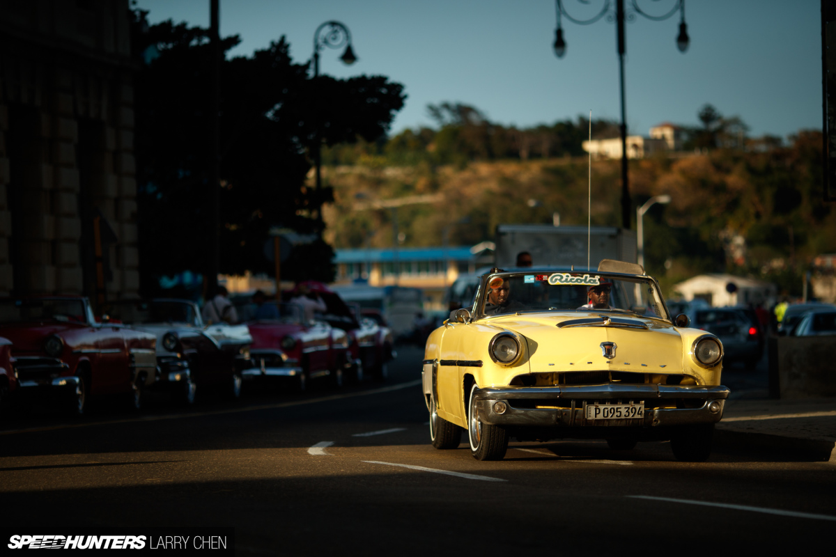 Larry_Chen_Speedhunters_havana_cuba_car_spotting_48
