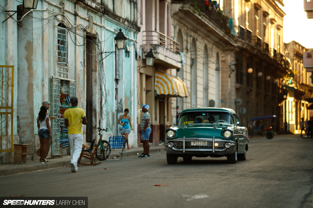 Larry_Chen_Speedhunters_havana_cuba_car_spotting_53