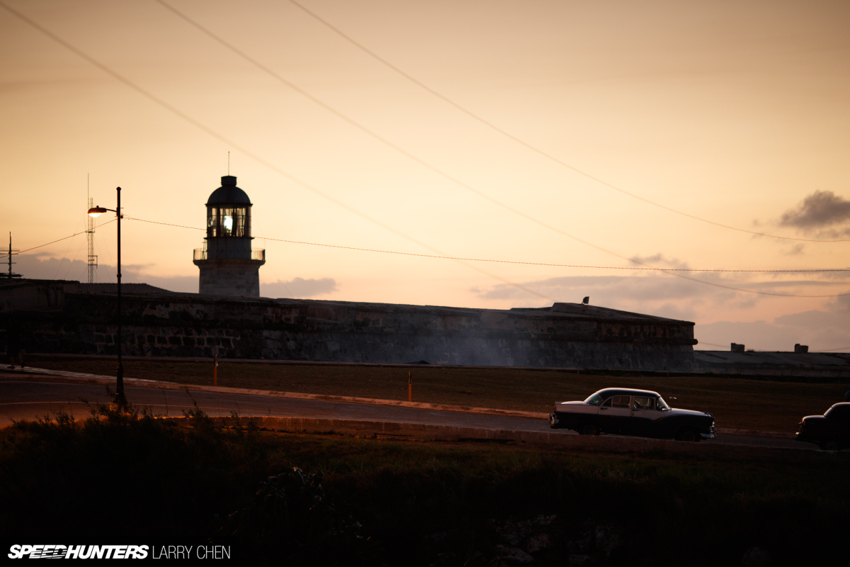 Larry_Chen_Speedhunters_havana_cuba_car_spotting_67