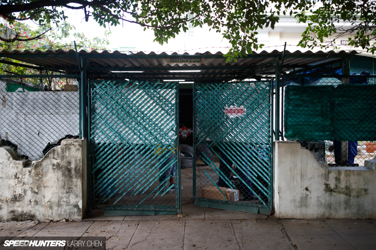 Larry_Chen_Speedhunters_havana_cuba_car_spotting_80
