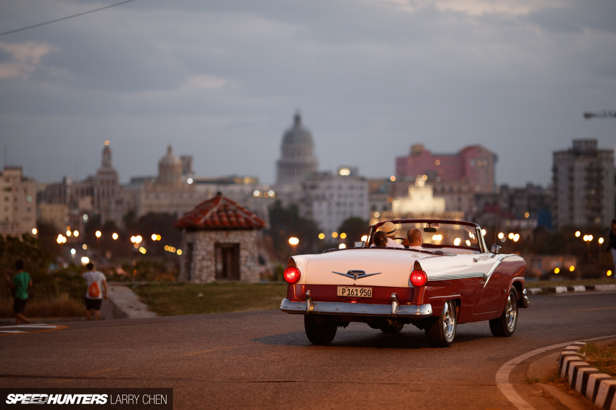 Larry_Chen_Speedhunters_havana_cuba_car_spotting_96