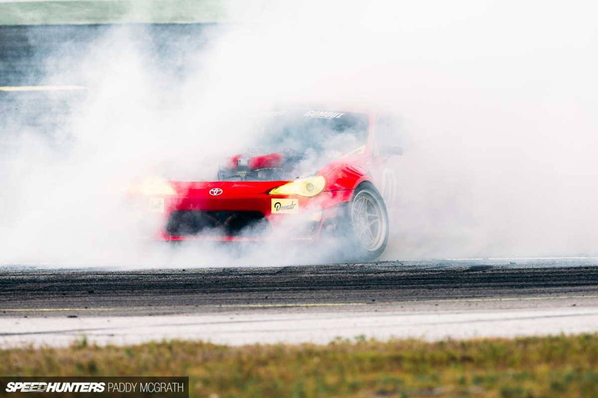 Ferrari Triggered: The GT4586 In Action