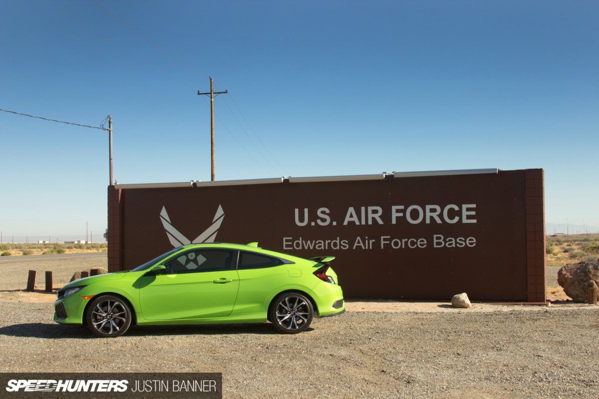 Speedhunters_Civic_Si_Driving_Impressions_Justin_Banner-2-2N