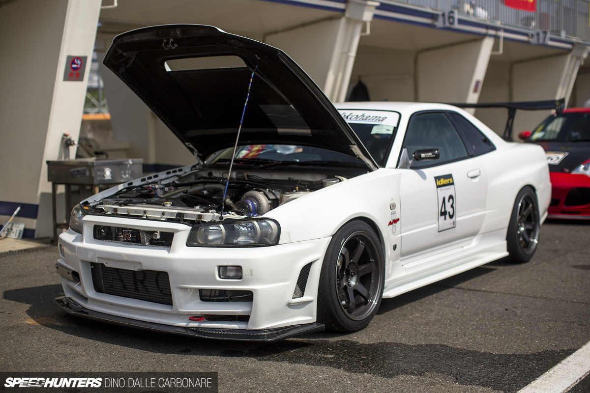 Single Screamer: AGY’s R34 Skyline GT-R