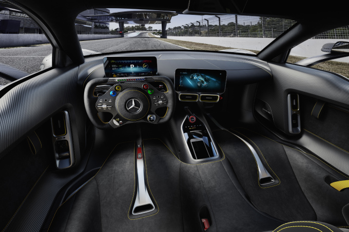 Weltpremiere Showcar Mercedes-AMG Project ONE: Mercedes-AMG bringt Formel 1-Technologie fÃ¼r die StraÃe