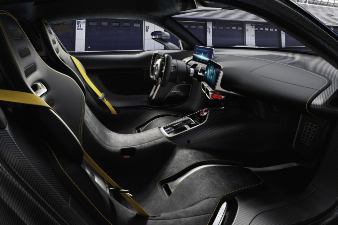 Weltpremiere Showcar Mercedes-AMG Project ONE: Mercedes-AMG bringt Formel 1-Technologie fÃ¼r die StraÃe