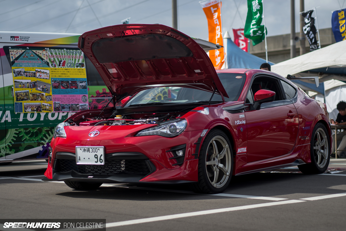 Trd 86 後期 トヨタ86前期から後期へバンパー交換TRDスポーツ 三田店