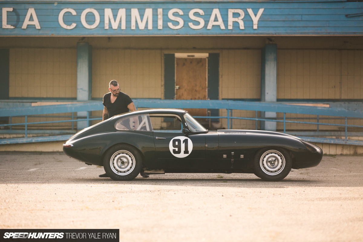 Jaguar E-Type Race Car LOUD SOUND 