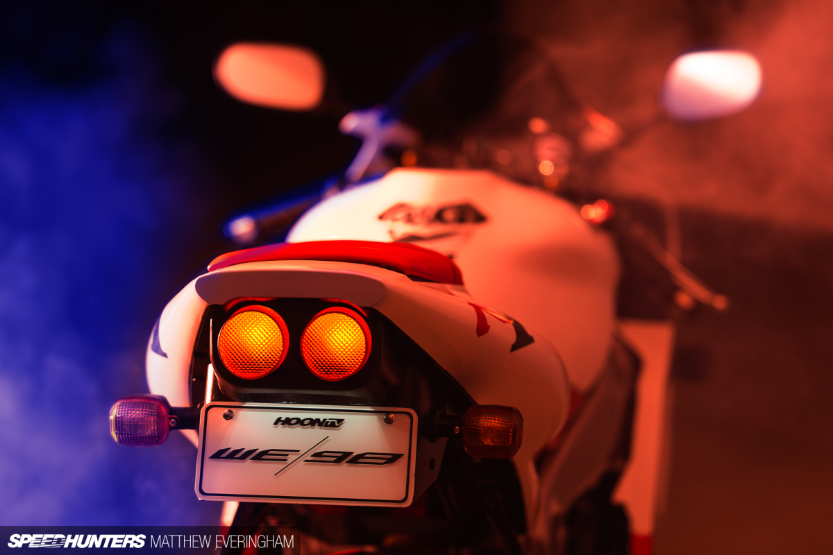 Yamaha-R1-20th-Anniversary-Boxer-Matthew-Everingham-Speedhunters- (20)