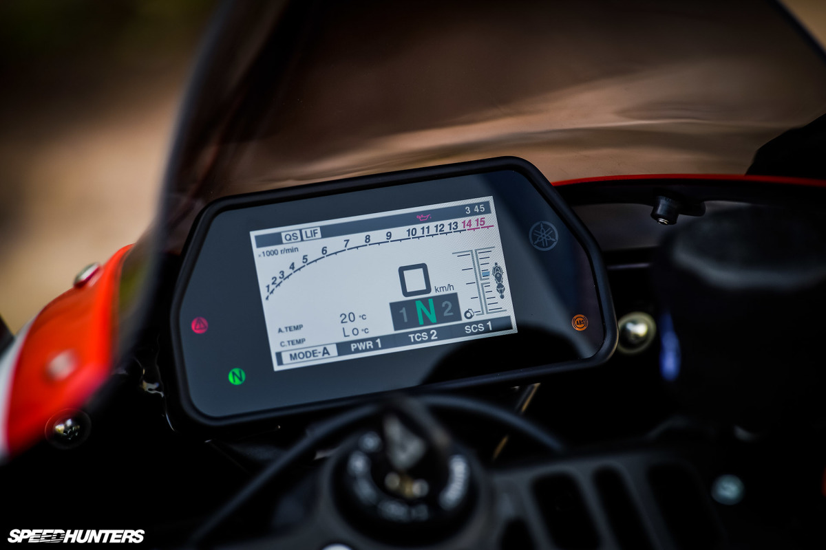 Yamaha-R1--WE98-Mark-Boxer-Speedhunters (17)