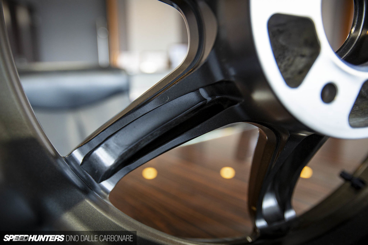 rays_volk_racing_dino_dalle_carbonare_33