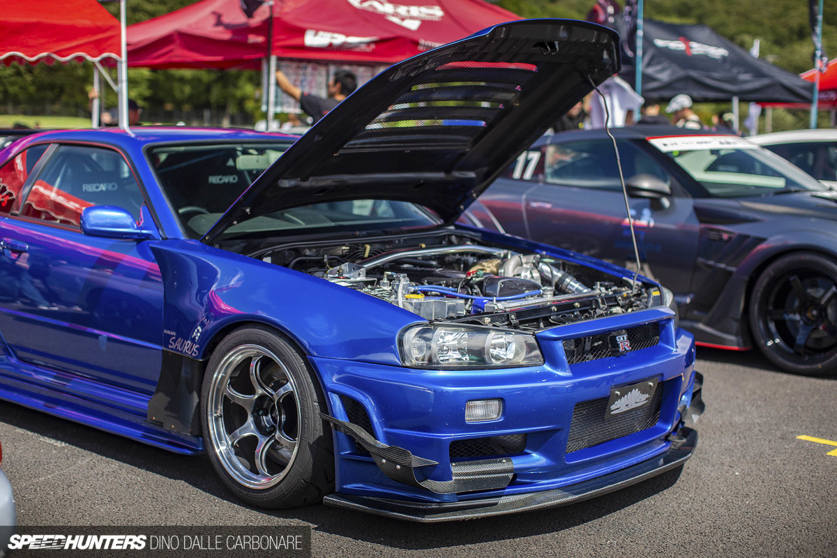 The Canadian Garage Saurus R34 Gt R Speedhunters