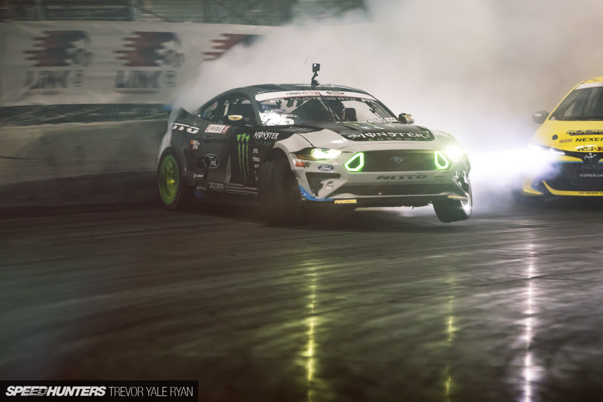 2018-SH_Aasbo-Papadakis-Formula-D-Title-Fight-Irwindale_Trevor-Ryan-049