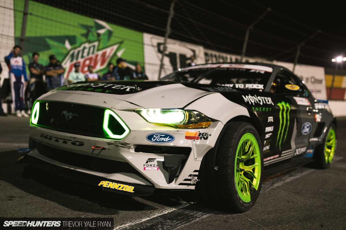 2018-SH_Aasbo-Papadakis-Formula-D-Title-Fight-Irwindale_Trevor-Ryan-302