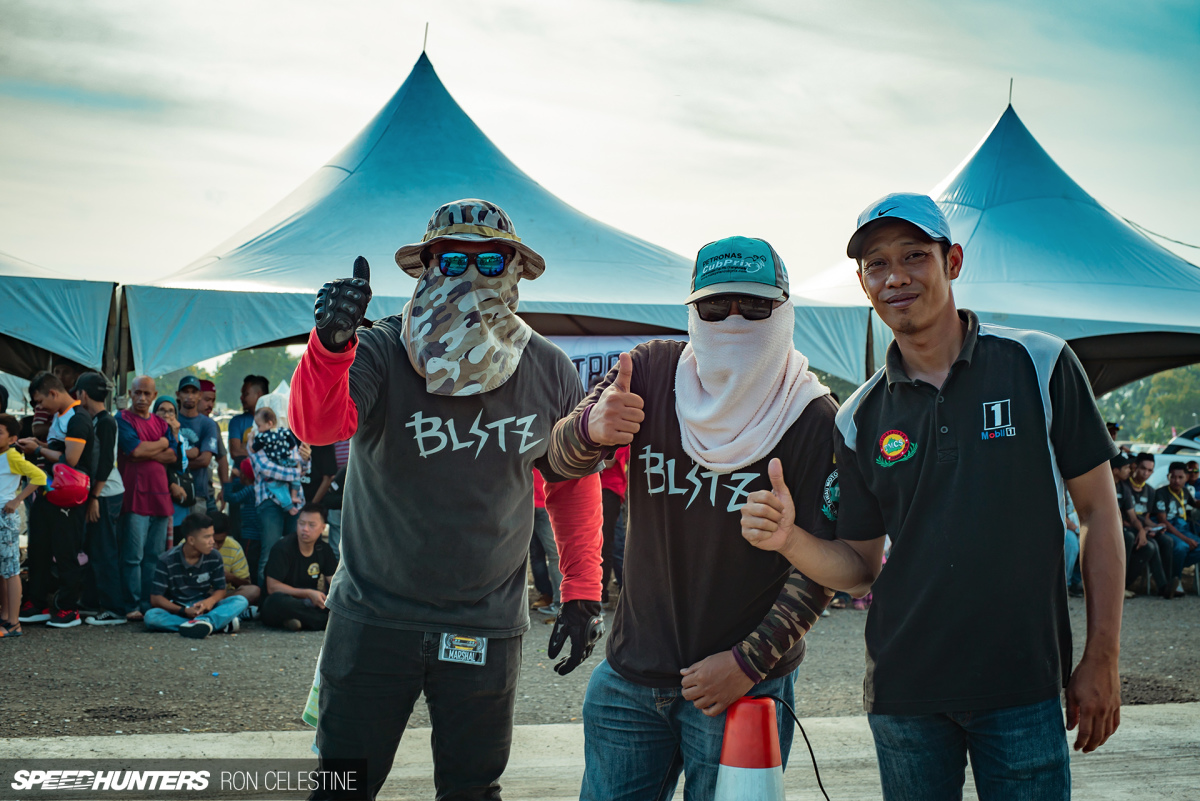 Ron_Celestine_Speedhunters_Tawau_Raretro_drag_staff