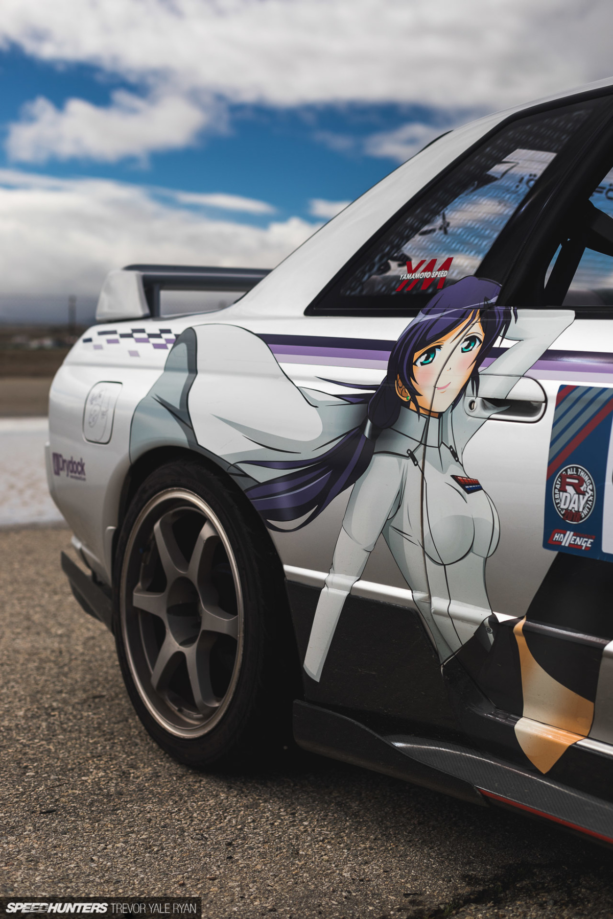 2018-Speedhunters_Itasha-Style-R32-Skyline_Trevor-Ryan-009_3231