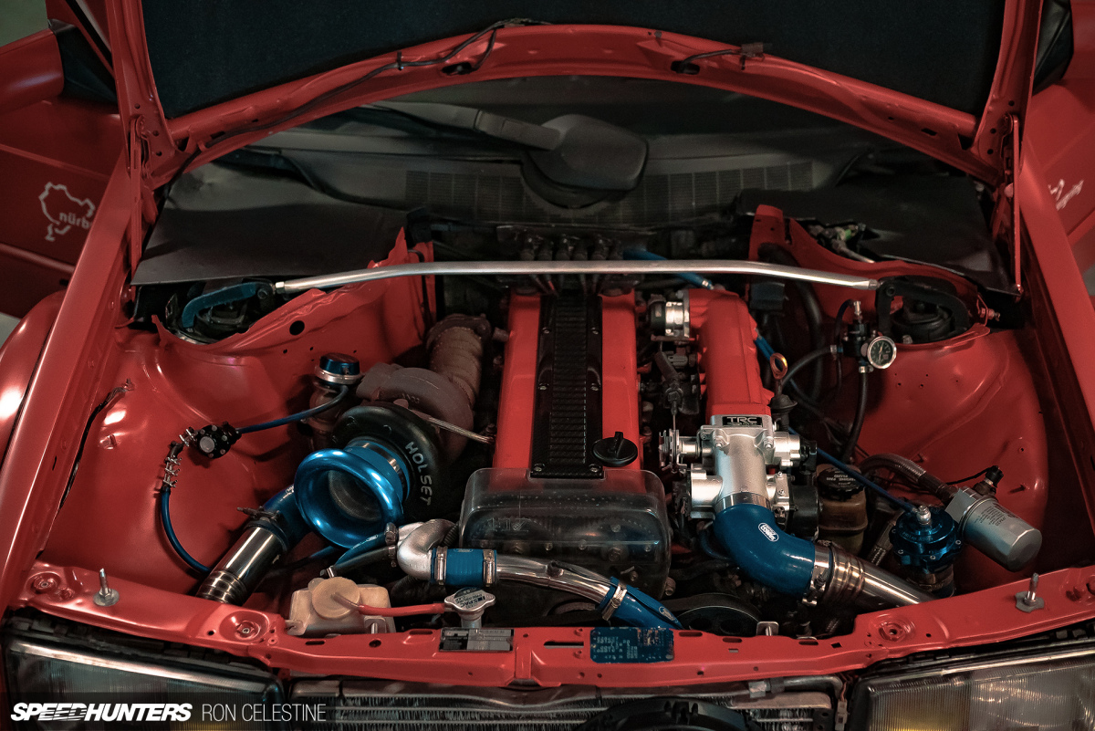 Speedhunters_RonCelestine_RetroHavoc_EVOII_Engine_2jz